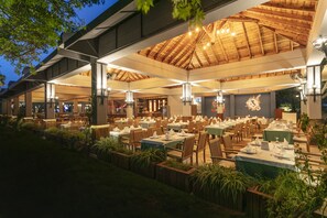 4 restaurants; breakfast, lunch, and dinner served - Club Tuana Fethiye (Fethiye)