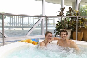 Indoor spa tub - Maumee Bay Lodge and Conference Center (Oregon)