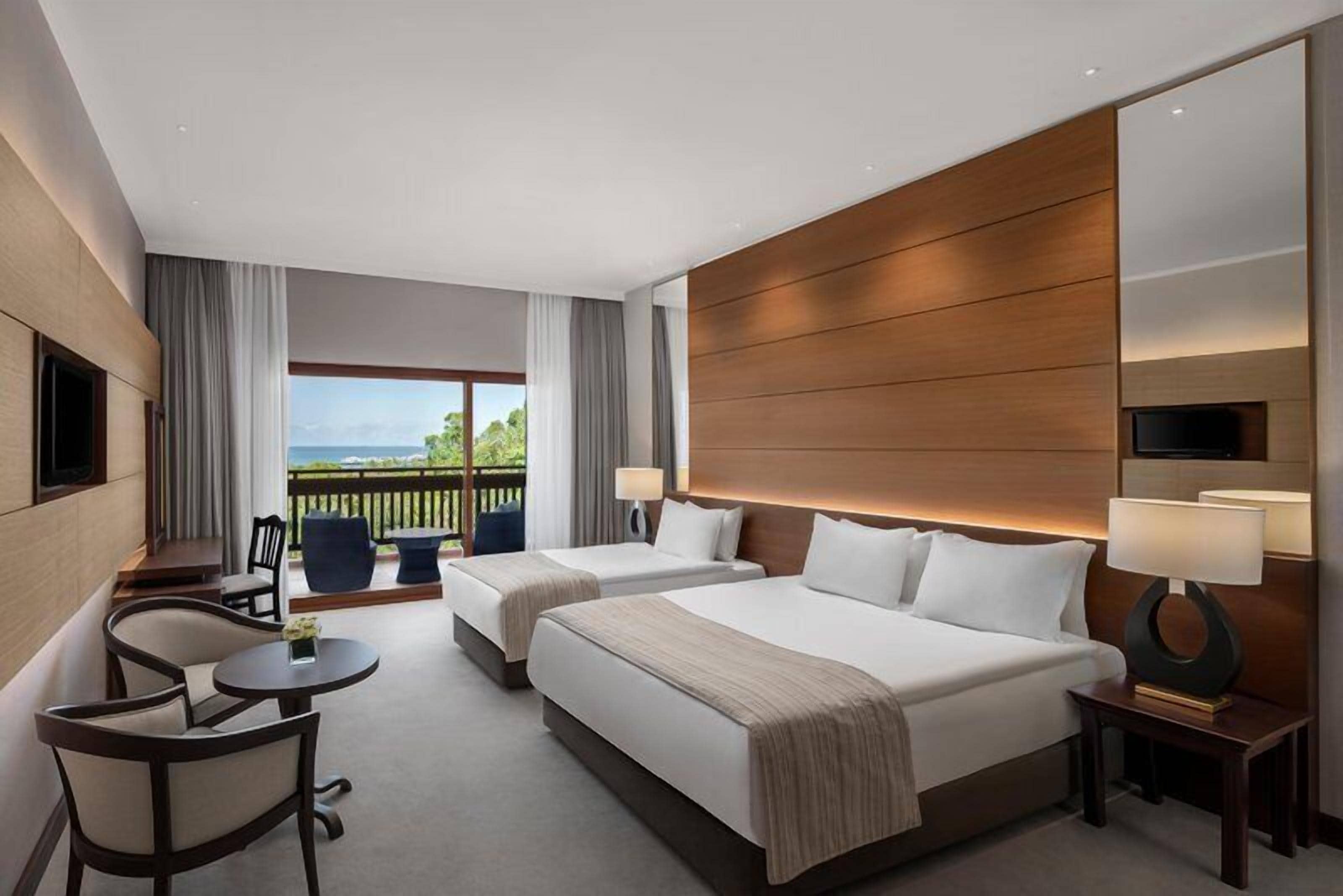 Superior Room | Premium bedding, minibar (free items), in-room safe, desk