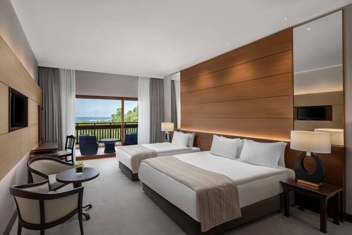 Superior Room | Premium bedding, minibar (free items), in-room safe, desk