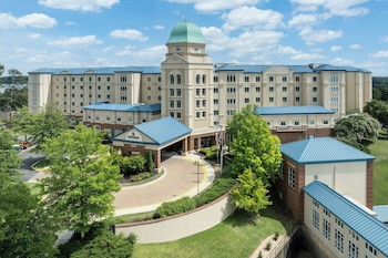 Renaissance Shoals Resort & Spa