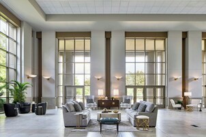 2 bares, bar junto a la piscina