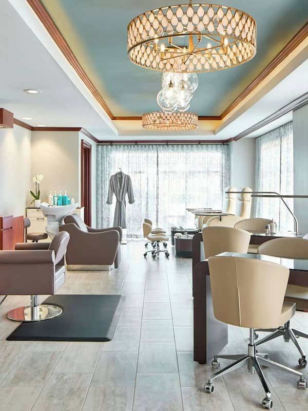 Sauna, hot tub, body treatments, hydrotherapy, aromatherapy, body wraps