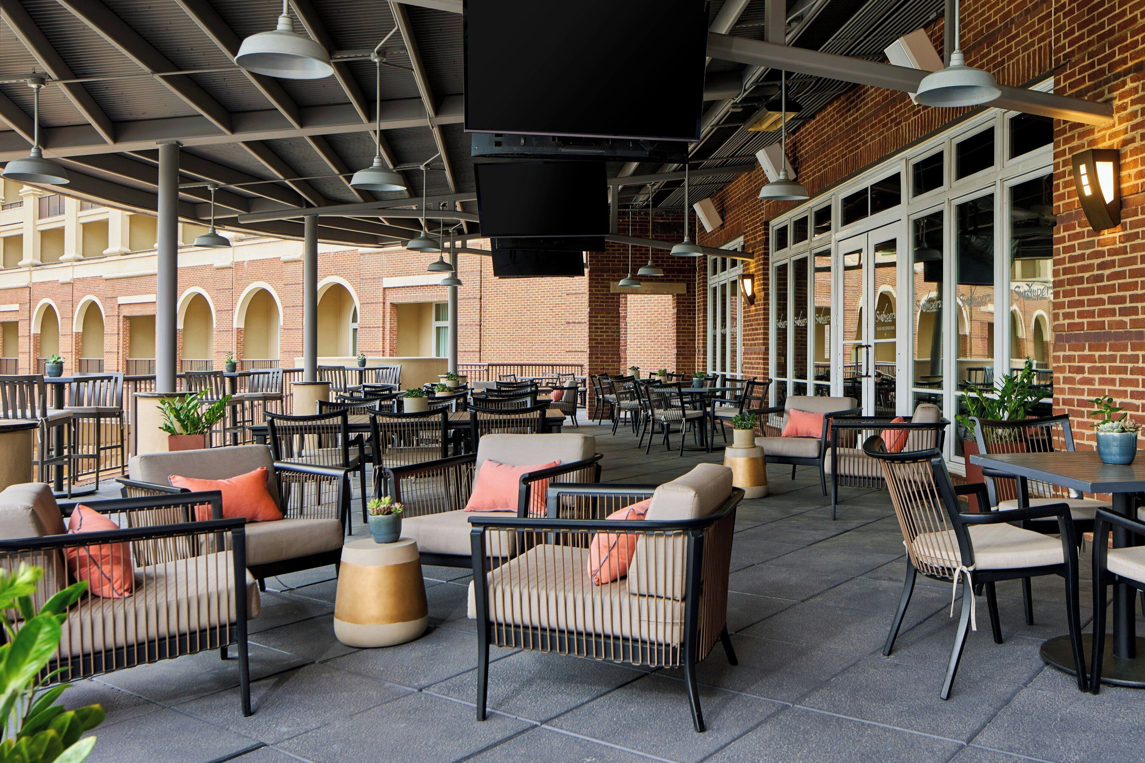 2 restaurants, breakfast, lunch, dinner served; local cuisine