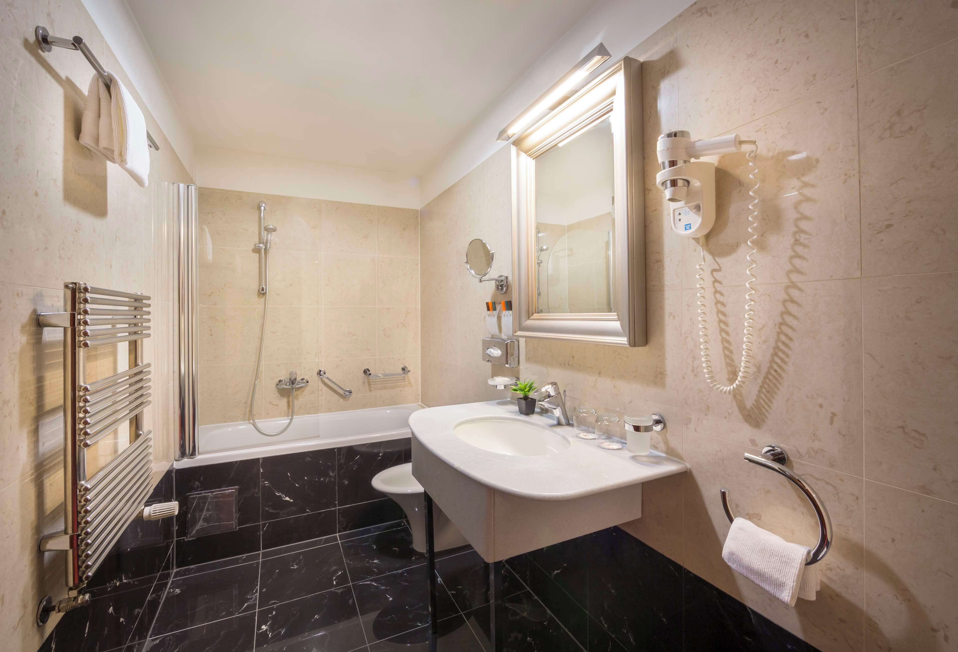 Photo - Best Western Premier Hotel Astoria