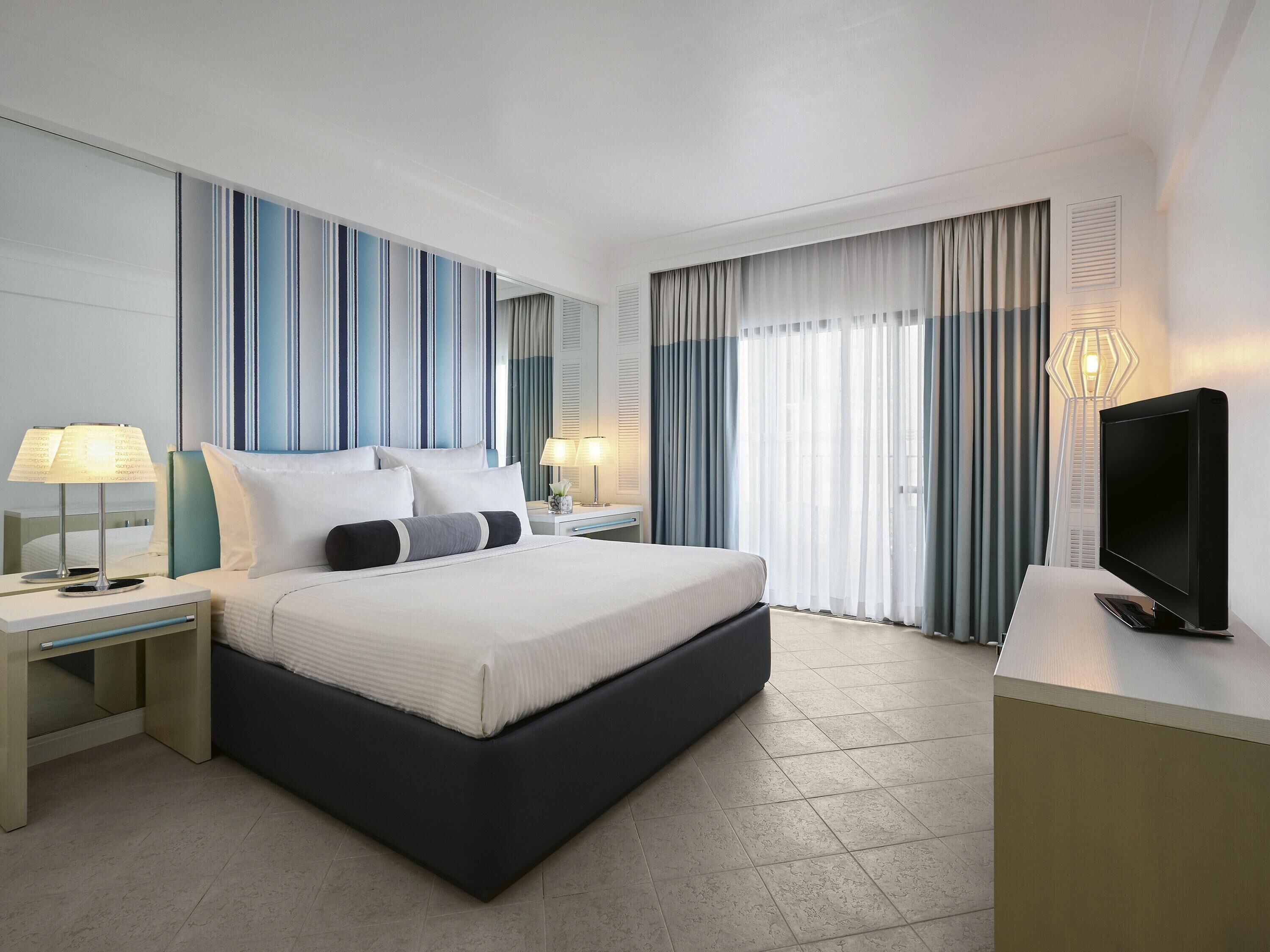 Deluxe Room, 1 King Bed