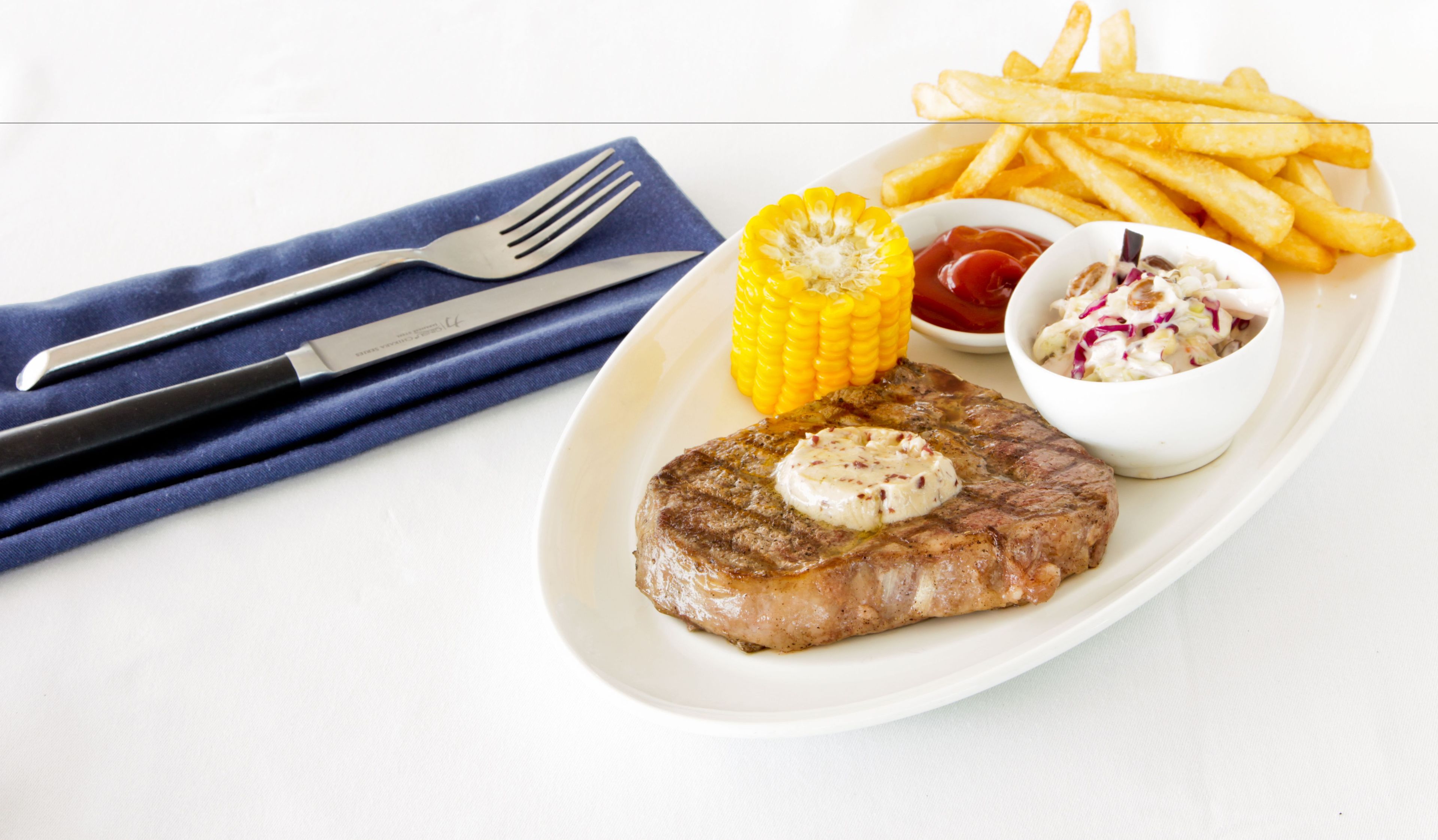 3 restaurants, breakfast, lunch, dinner served; international cuisine