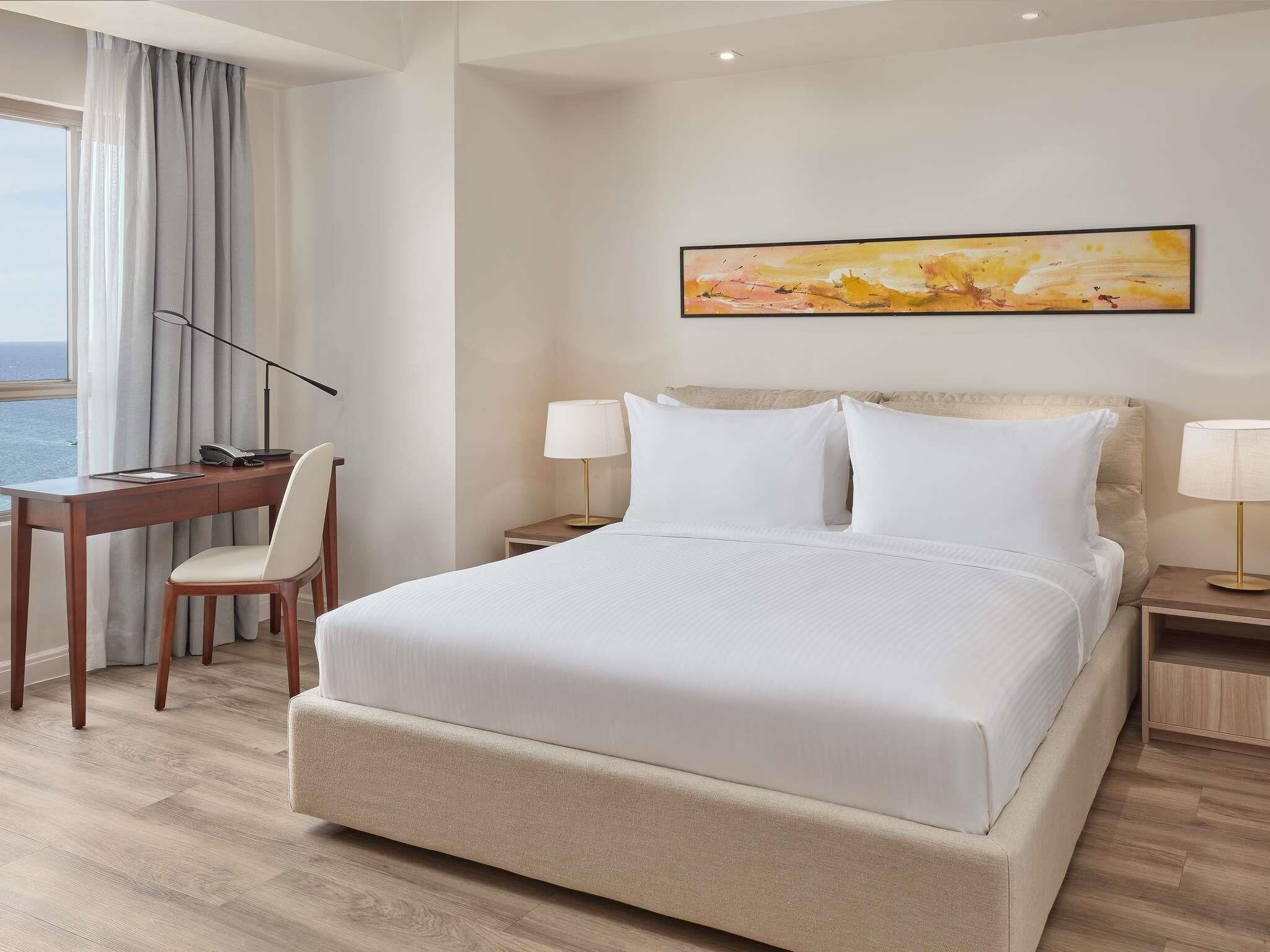 Suite Premier, 1 habitación | Minibar, caja de seguridad en la habitación y decoración personalizada 
