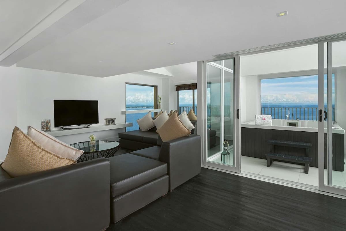 Loft (Ibiza) | Minibar, in-room safe, individually decorated, individually furnished
