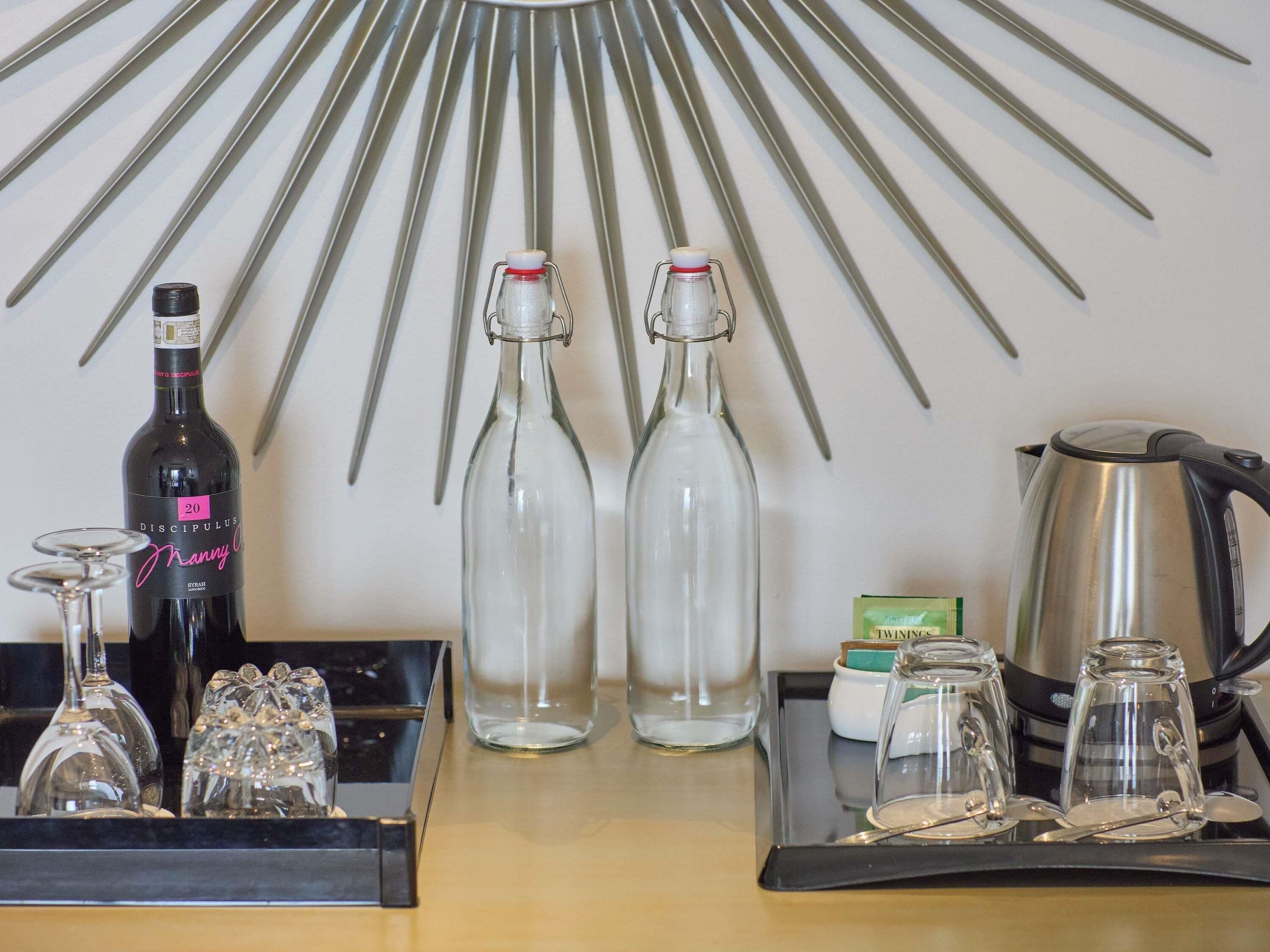 Minibar, in-room safe, individually decorated, individually furnished