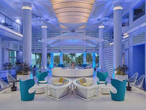 Lobbylounge, zeezicht, dagelijks geopend