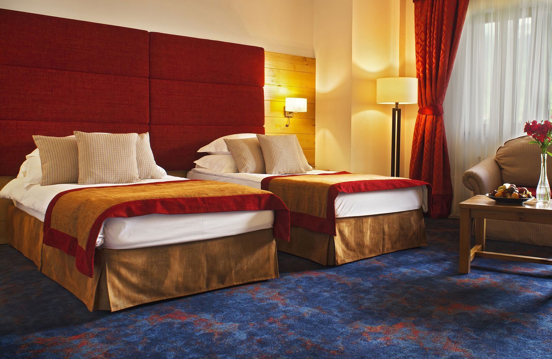 Minibar, in-room safe, desk, laptop workspace