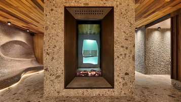 Couples treatment rooms, sauna, hot tub, steam room, Turkish bath