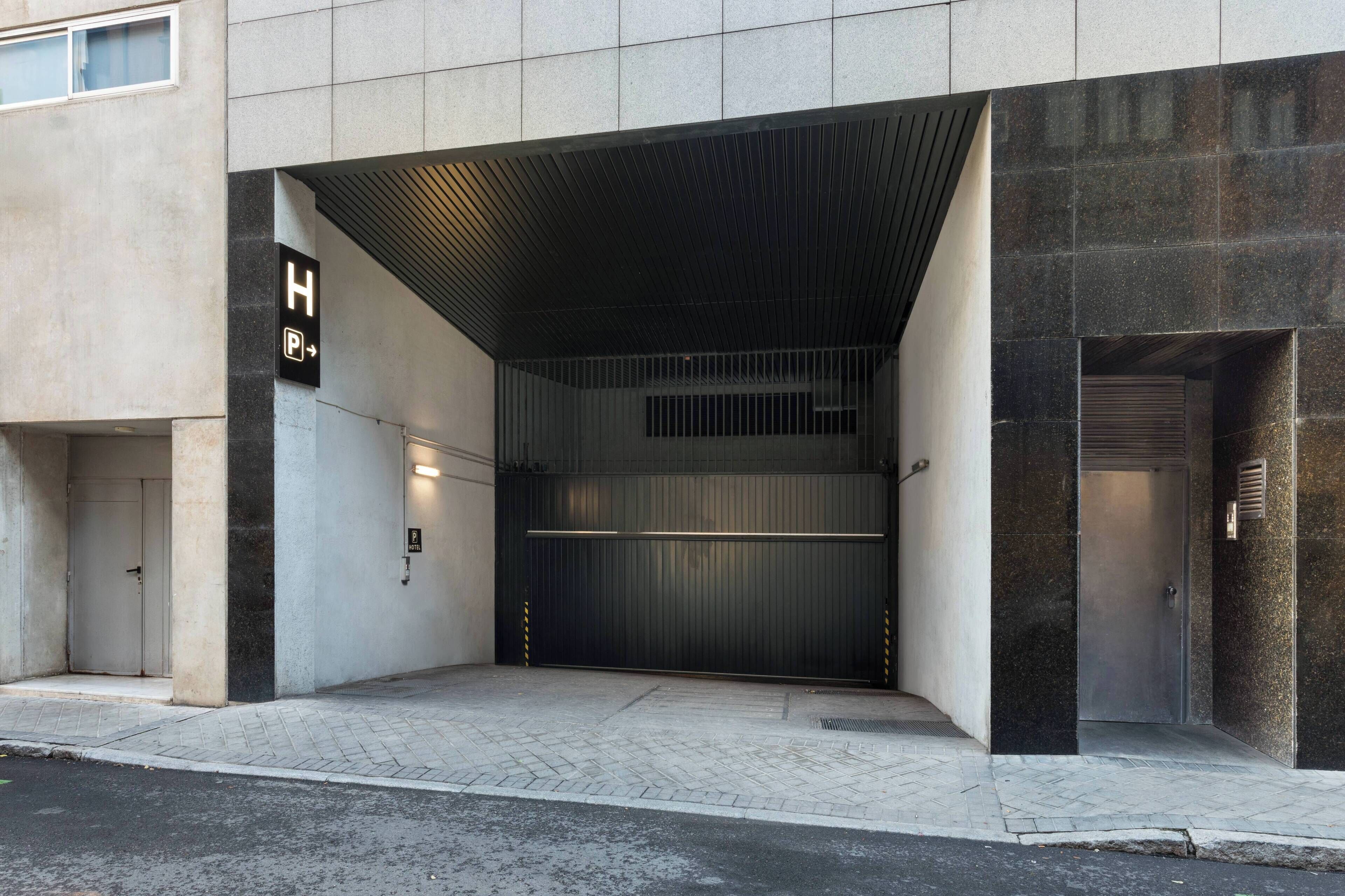 self-parking (surcharge) 22 per day