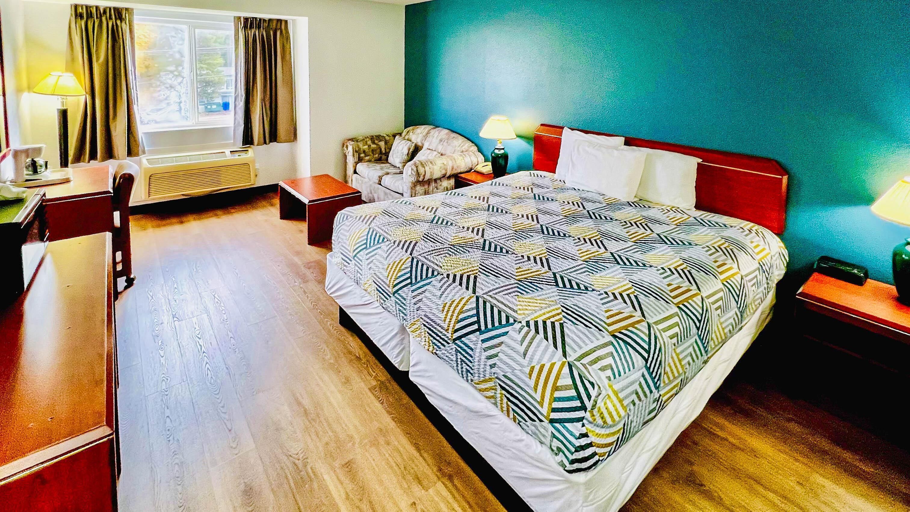 Premium bedding, pillowtop beds, desk, laptop workspace