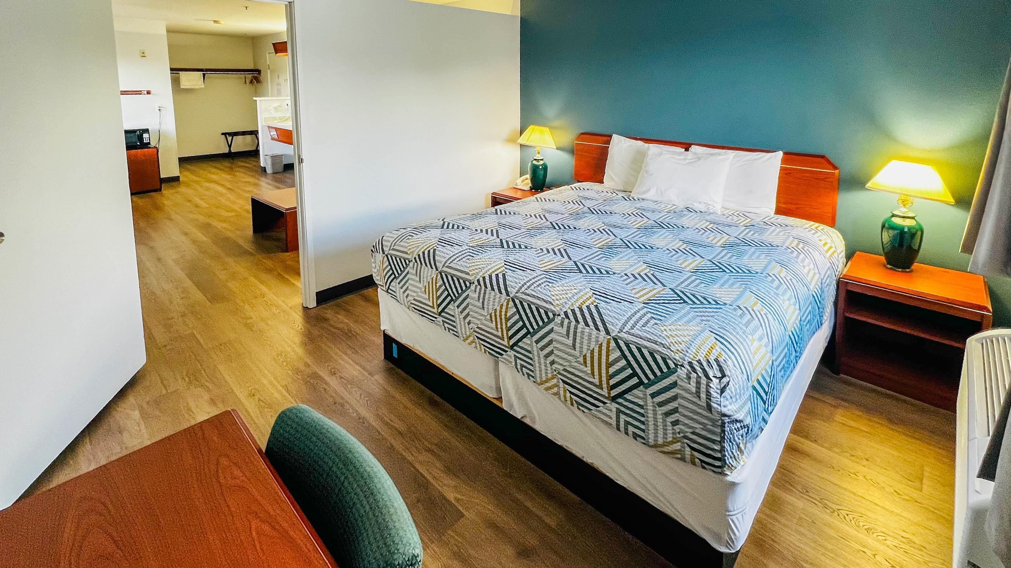 Premium bedding, pillowtop beds, desk, laptop workspace