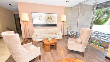 Sala de estar en el lobby