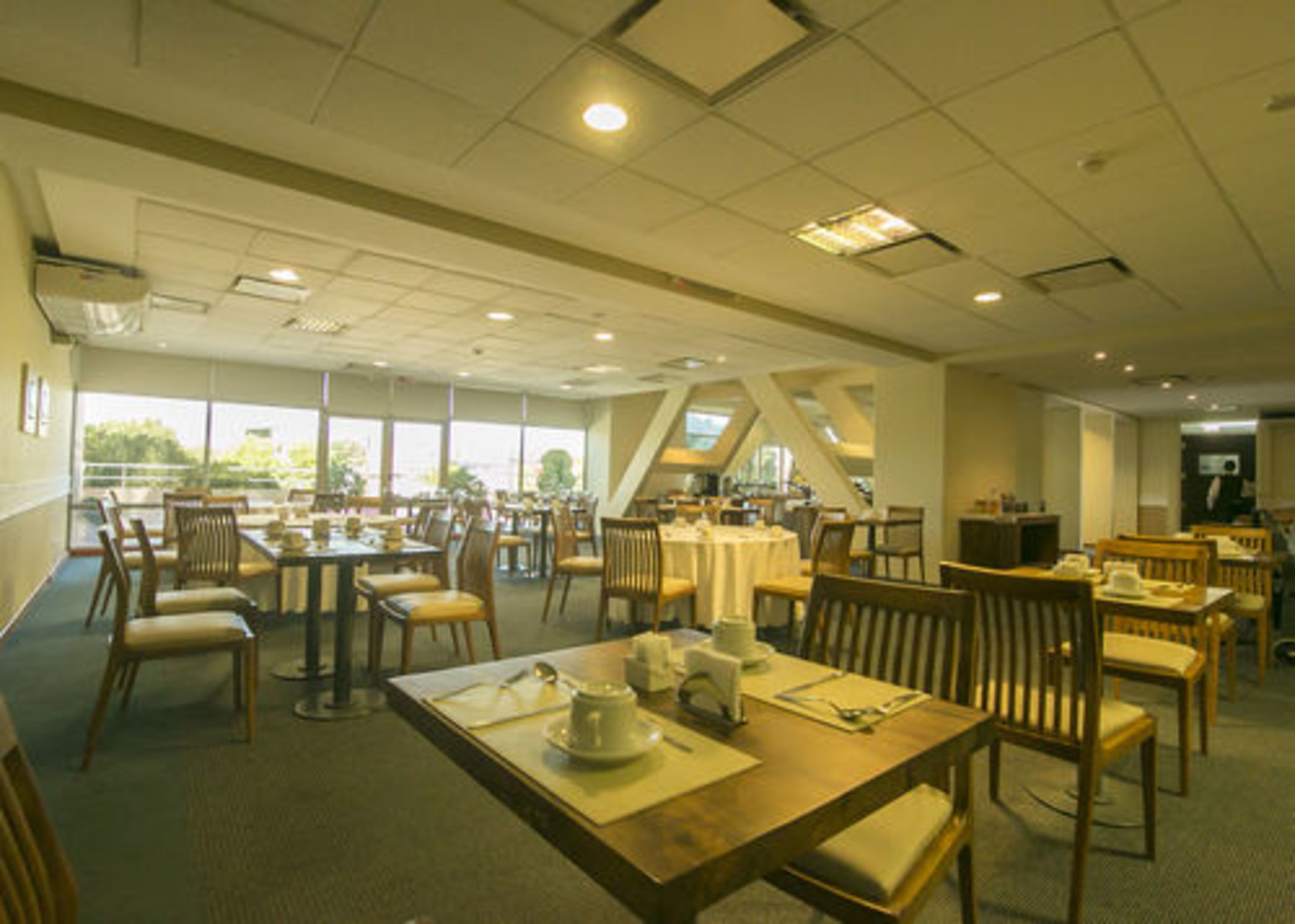 daily continental breakfast for a fee