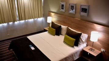 Minibar, in-room safe, individually decorated, individually furnished