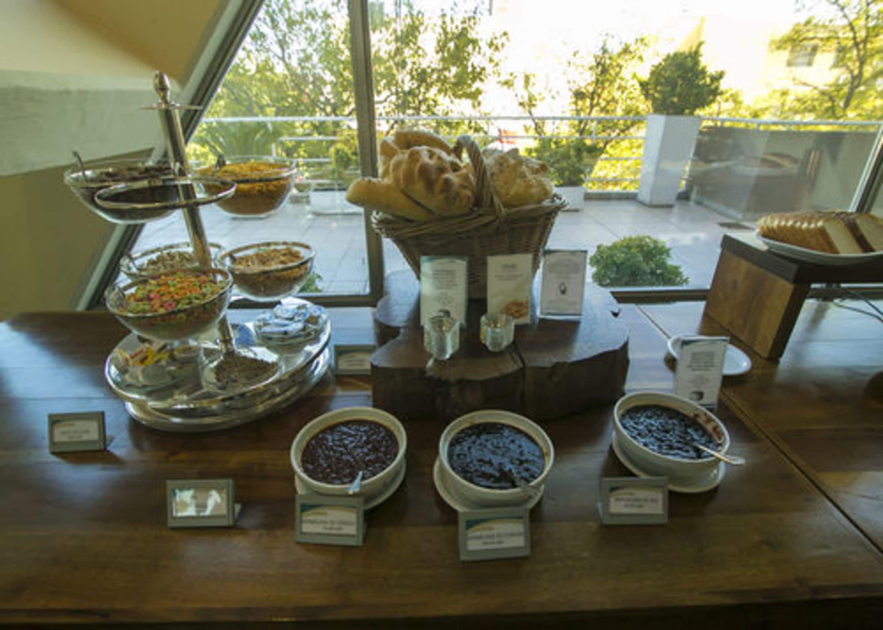 Daily continental breakfast for a fee