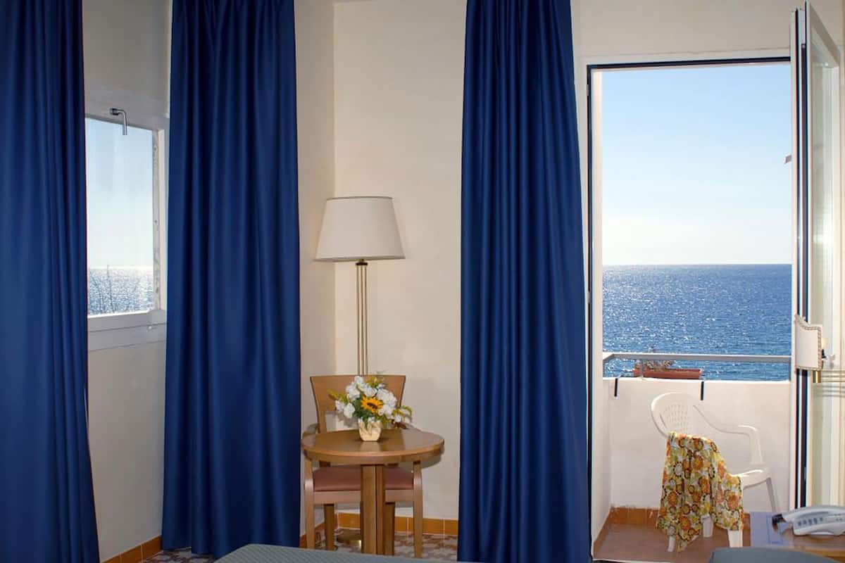 superior double or twin room, balcony, sea view | 1 bedroom, hypo-allergenic bedding, minibar, in-room safe