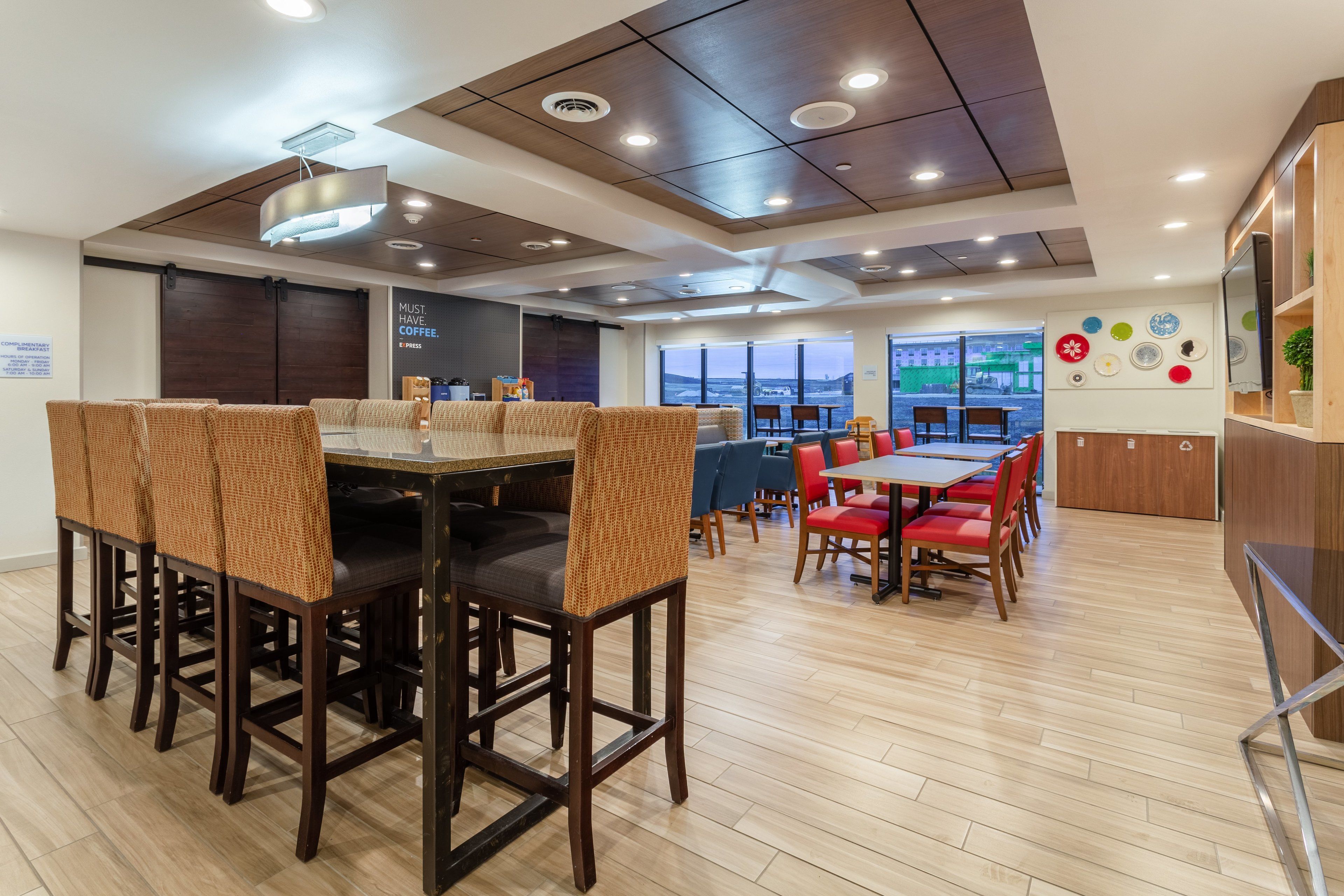 free daily continental breakfast