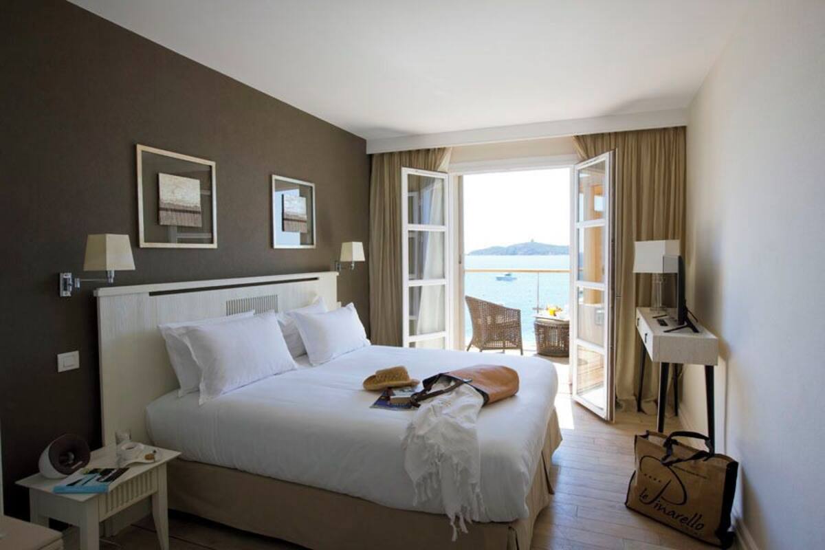 Standard Double Room, Balcony, Sea View | Premium bedding, pillowtop beds, minibar, in-room safe