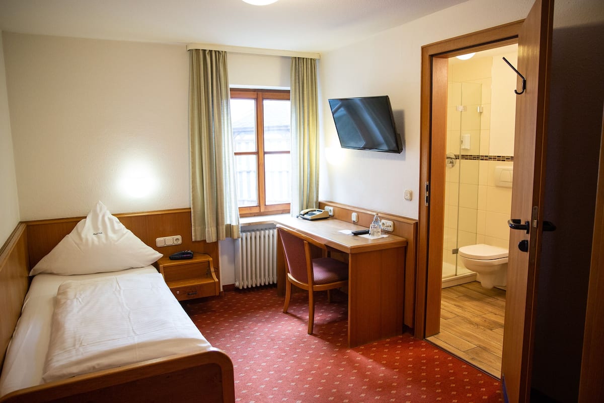 Standard Single Room, Private Bathroom