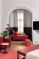 Junior Boutique Suite