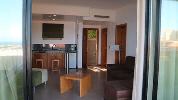 In-room safe, desk, iron/ironing board, free cribs/infant beds