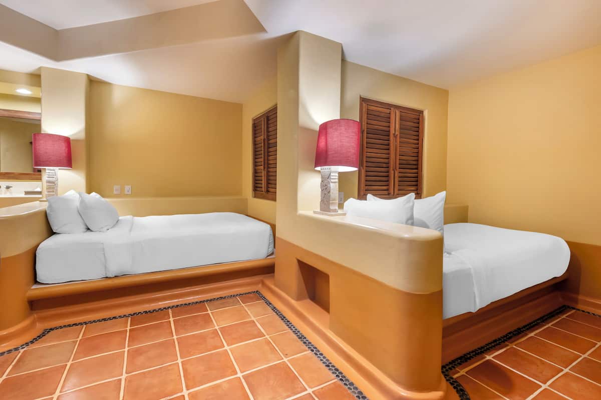 2 BEDROOM PARTIAL OCEAN VIEW 1KG 2TWIN SUITE