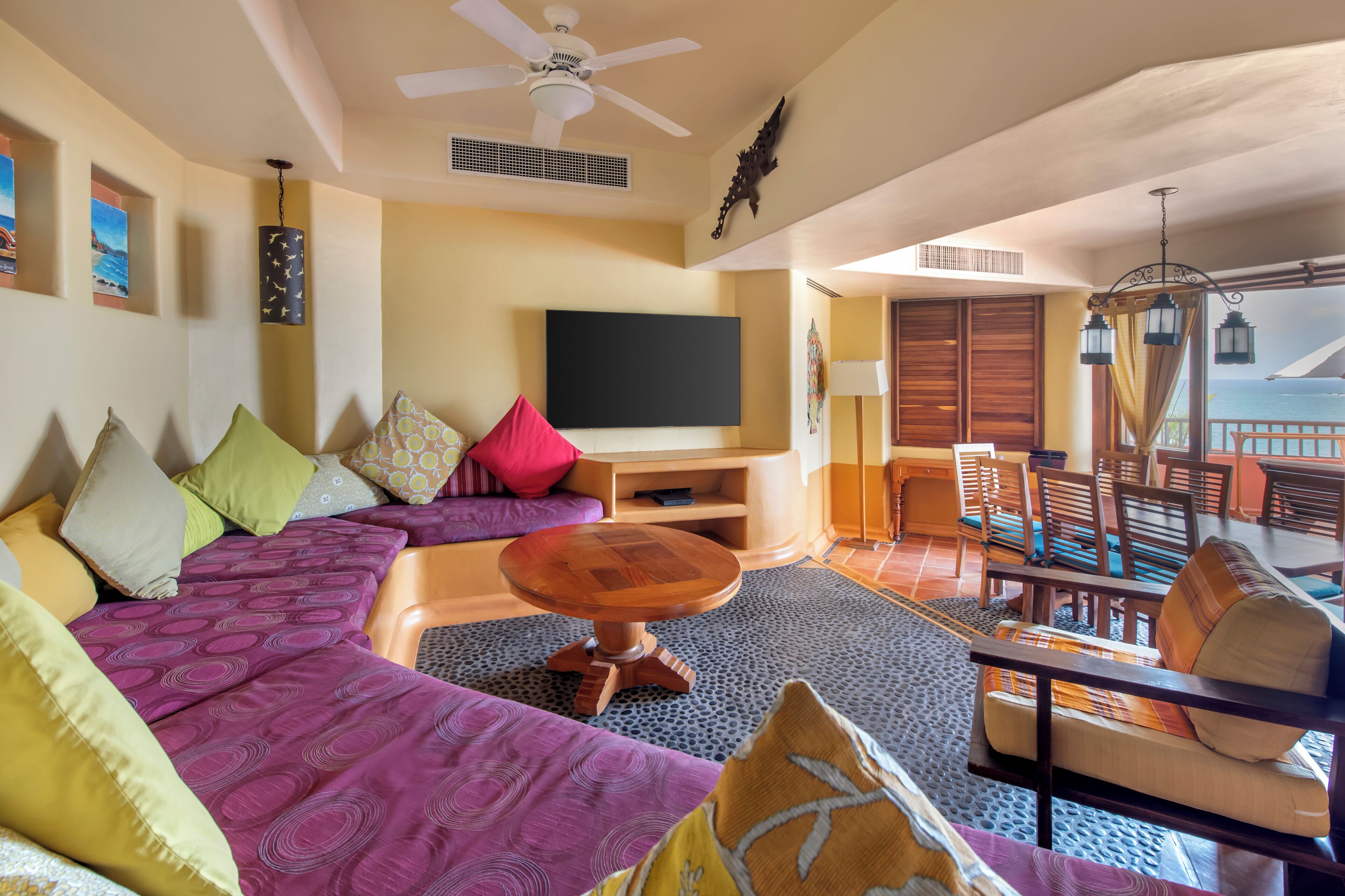 3 bedroom ocean view 2kg 2twn ste plunge pool | living area | 32-inch tv with satellite channels