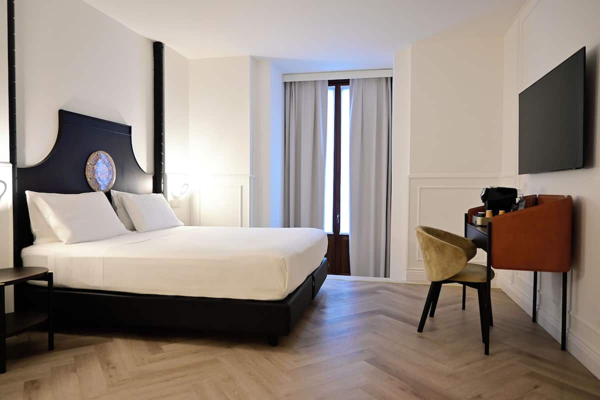 Double Room (Prestige) | 1 bedroom, premium bedding, down comforters, in-room safe