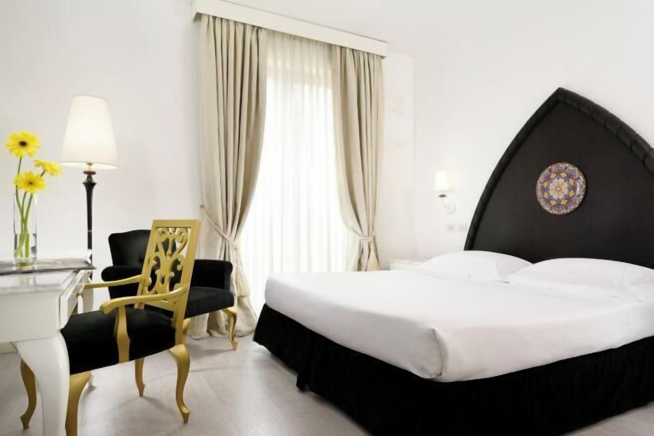 Ropa de cama de alta calidad, edredón y minibar 