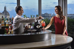 Lobby lounge