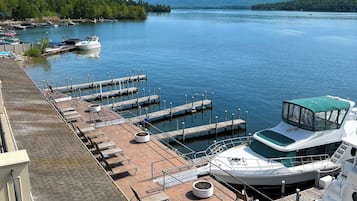 Zimmer, 2Â Queen-Betten, Balkon, Seeblick | Blick auf den See