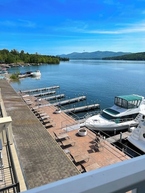Lakeview 2 Queen | Lake view - The Georgian Lakeside Resort (Lake George)