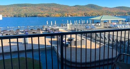 The Georgian Lakeside Resort