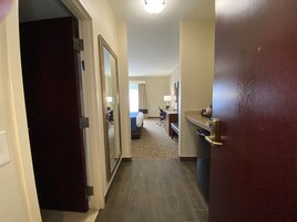 Standard Room, 1 King Bed, Non Smoking | Living area | 49-inch LED TV with cable channels, TV