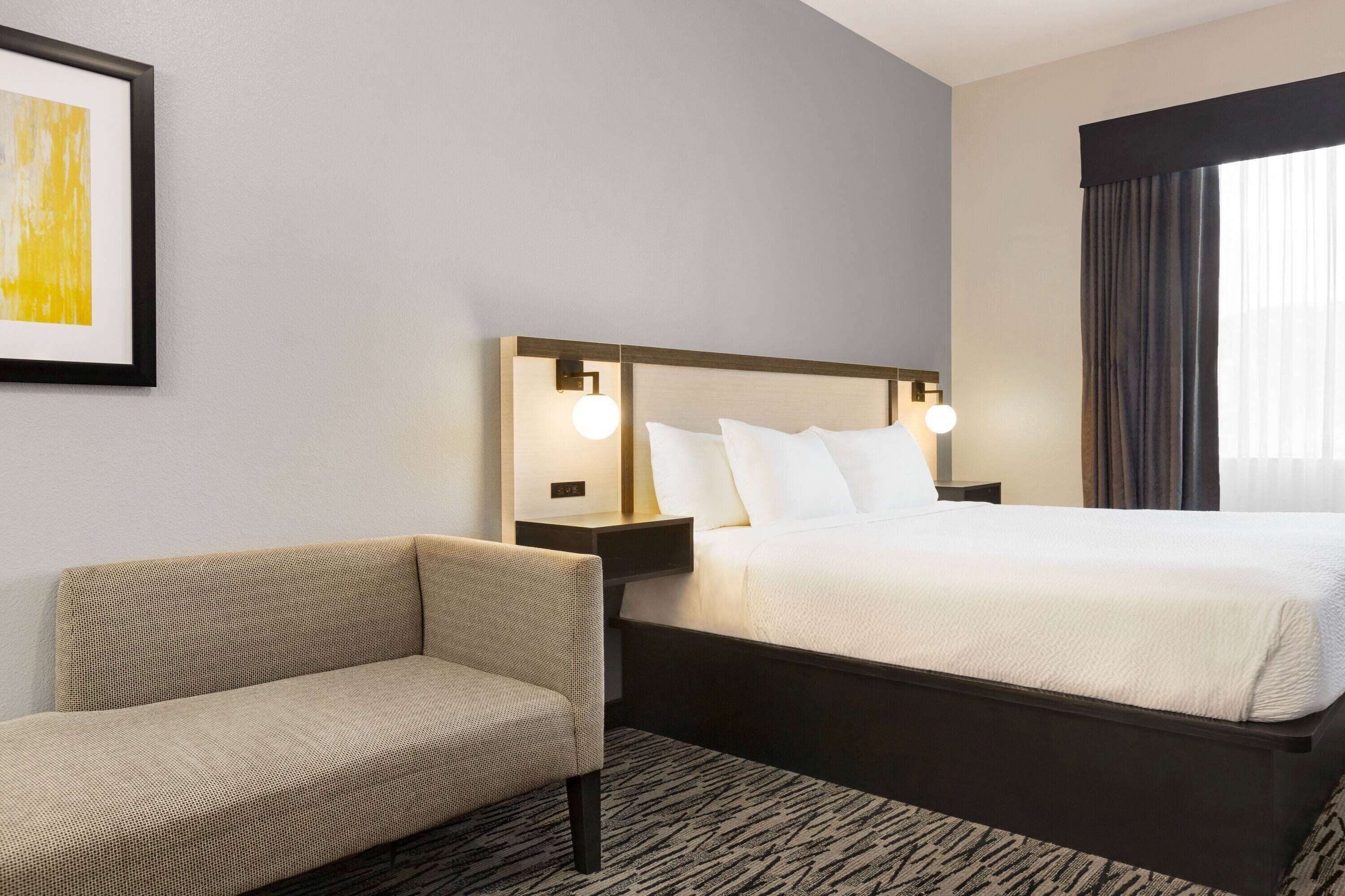 In-room safe, desk, laptop workspace, blackout drapes