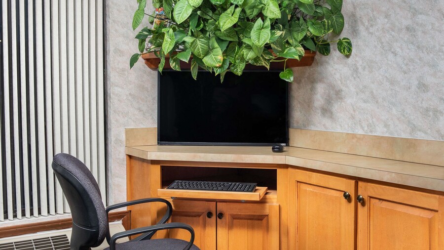 Super 8 by Wyndham Burlington NC