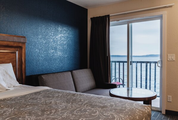 Deluxe Room, 2 Queen Beds, Balcony, Beach View