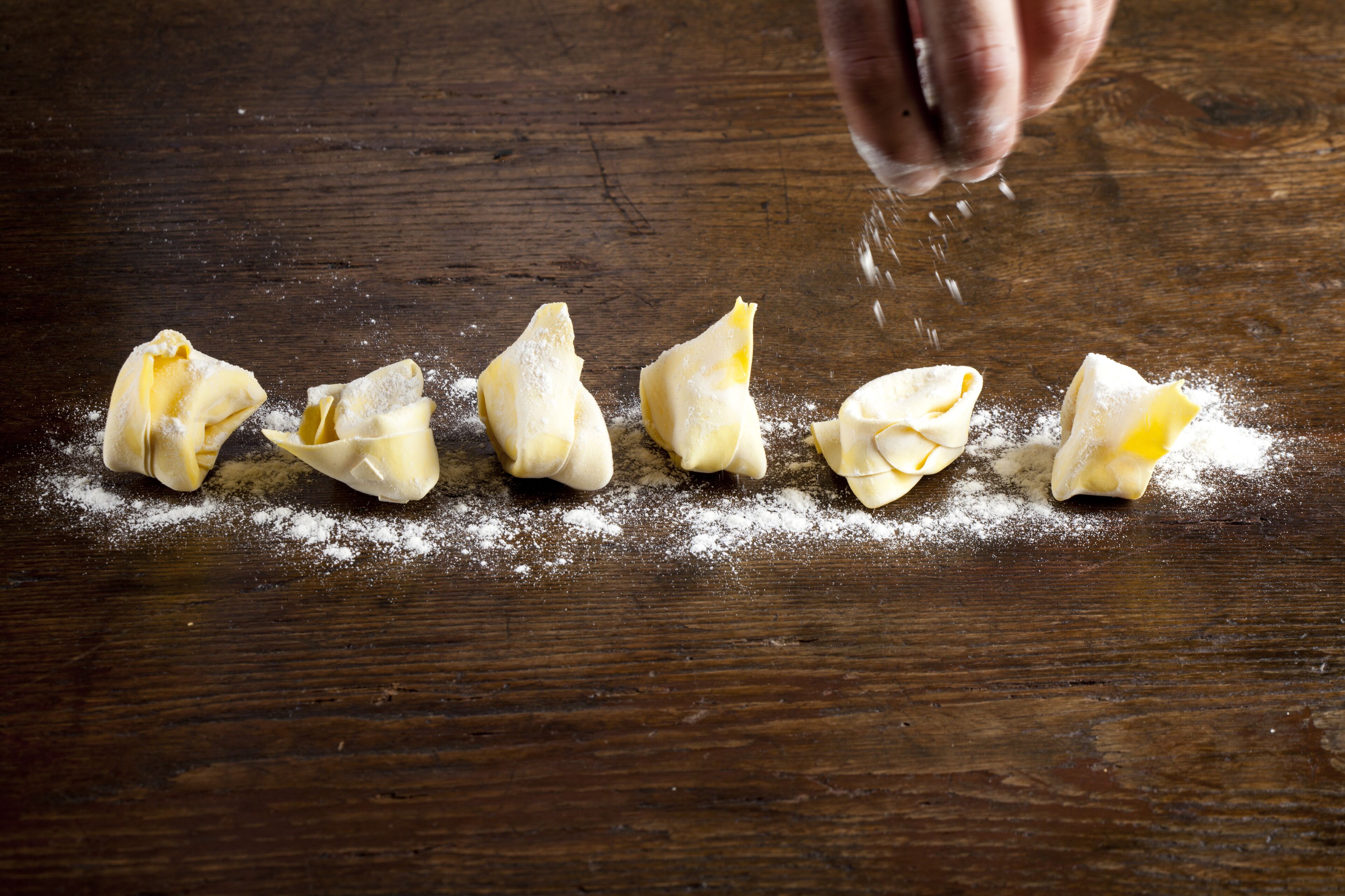 breakfast, dinner served; italian cuisine, garden views