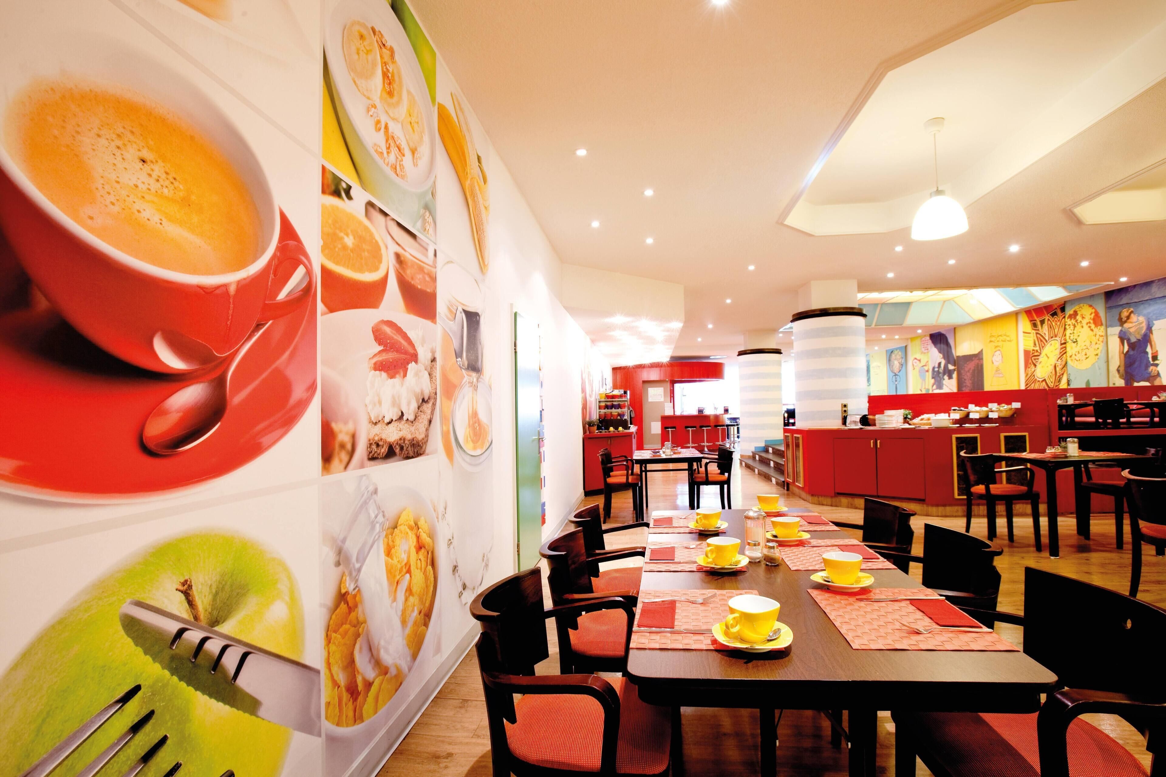 Tägliches Frühstücksbuffet gegen Gebühr