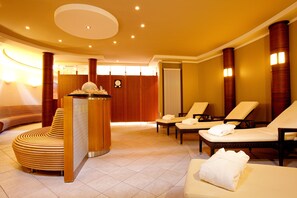 桑拿、蒸氣室、身體療程、水療、面部療程、腳底按摩