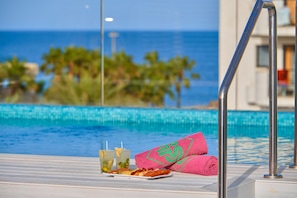 2 outdoor pools, a rooftop pool - Protur Palmeras Playa Hotel - All Inclusive (Sant Llorenc des Cardassar)