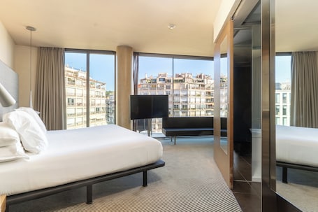 Ropa de cama de alta calidad y minibar