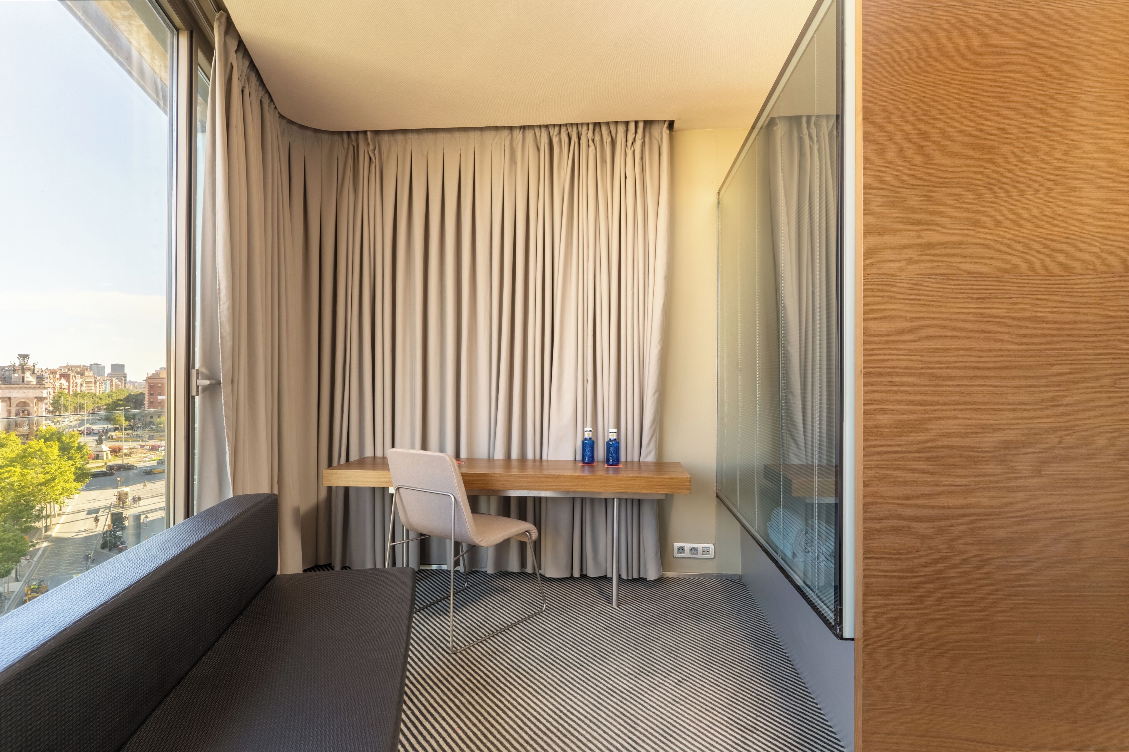 deluxe room | premium bedding, minibar, in-room safe, desk