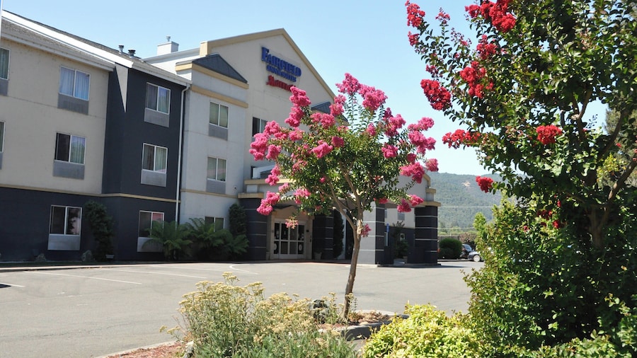 Fairfield Inn & Suites by Marriott Ukiah - Mendocino County