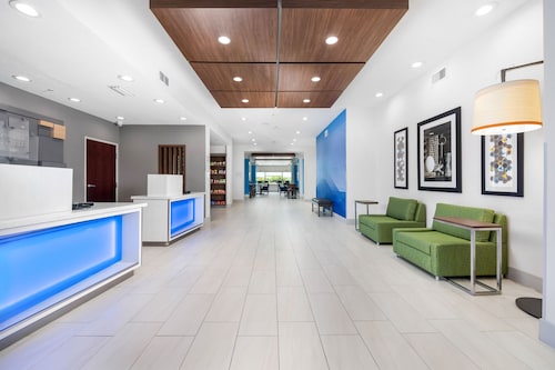 Holiday Inn Express Hotel & Suites Conroe I-45 North by IHG